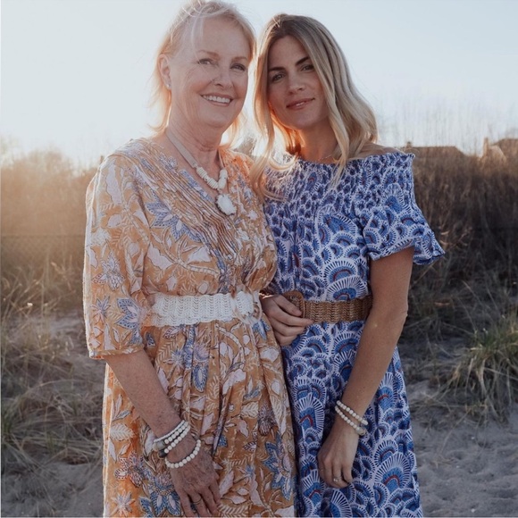 marea Dresses & Skirts - Marea Louise Dress size L/XL